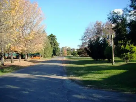 Lote de 933,60 m2 en Venta en barrio Campo Grande Pilar