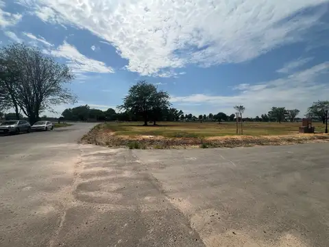 Terreno en Venta en Prados del Oeste, USD 76.394