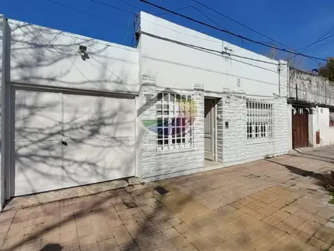 CASA  ZONA PARQUE SAN MARTIN