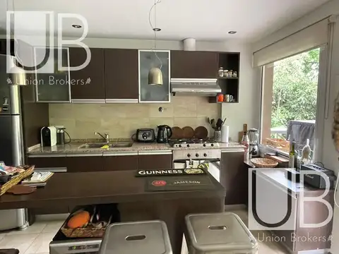 Departamento en Alquiler con 1 cocheras