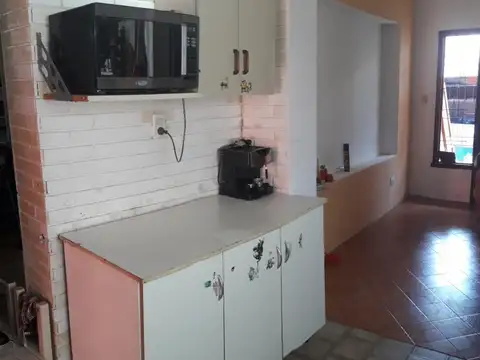 Depto Tipo Casa en Alquiler de 4 ambientes