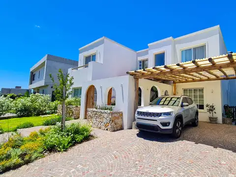 Casa  en Venta en Carpinchos, Nordelta, Tigre