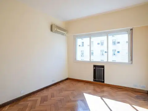Av Pte Roque Saenz Pena 1100, Piso 4