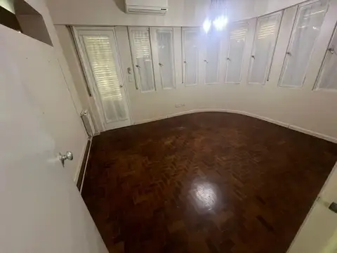 CASA EN CALLE OROÑO AL 300