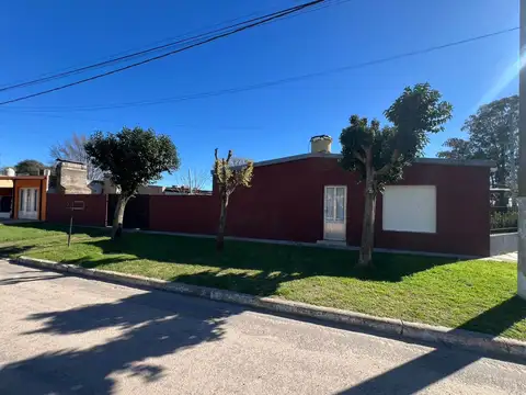 Casa en Venta en Uriburu, USD 45.000