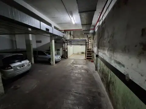 Avenida Hipólito Yrigoyen 2100