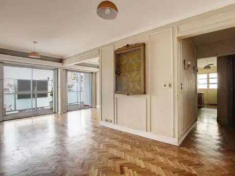 Venta Departamento 4 ambientes Luminoso Amplio con balcón Cochera Baulera Caballito