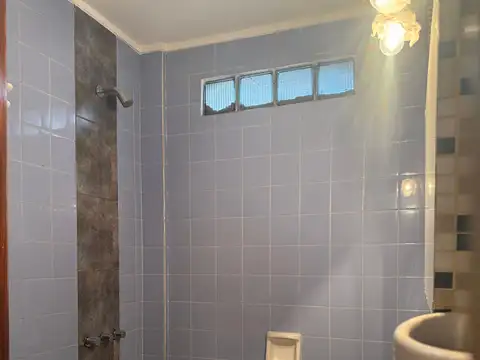 2 ambientes lateral excelente