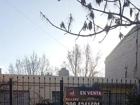Casa 4 dormitorios en centro oeste