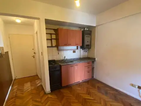 Alquiler monoambiente dividido en Lascano 2000, Paternal.