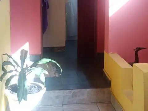 CASA EN VENTA 5 AMBIENTES EN LA PLATA CON PILETA