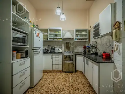 Depto Tipo Casa en Venta de 5 ambientes
