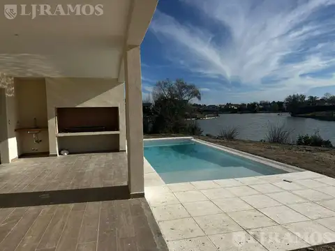 Casa en Venta A LAGUNA CENTRAL 360* de vista de agua PG