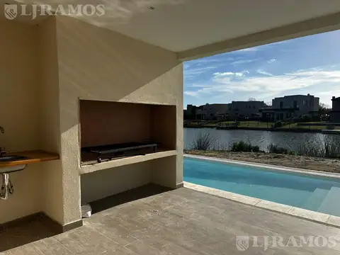 Casa en Venta en El Cantón - Norte, USD 369.000