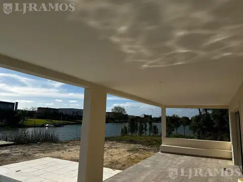 Av de los Lagos El Canton A LAGUNA PG