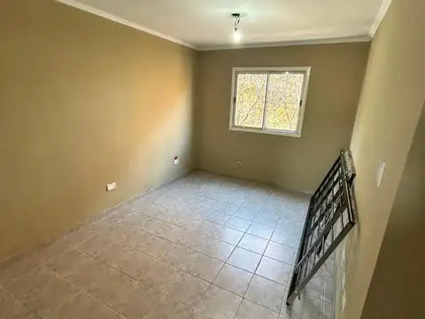 OFICINA EN PRIMER PISO EN MORENO CENTRO