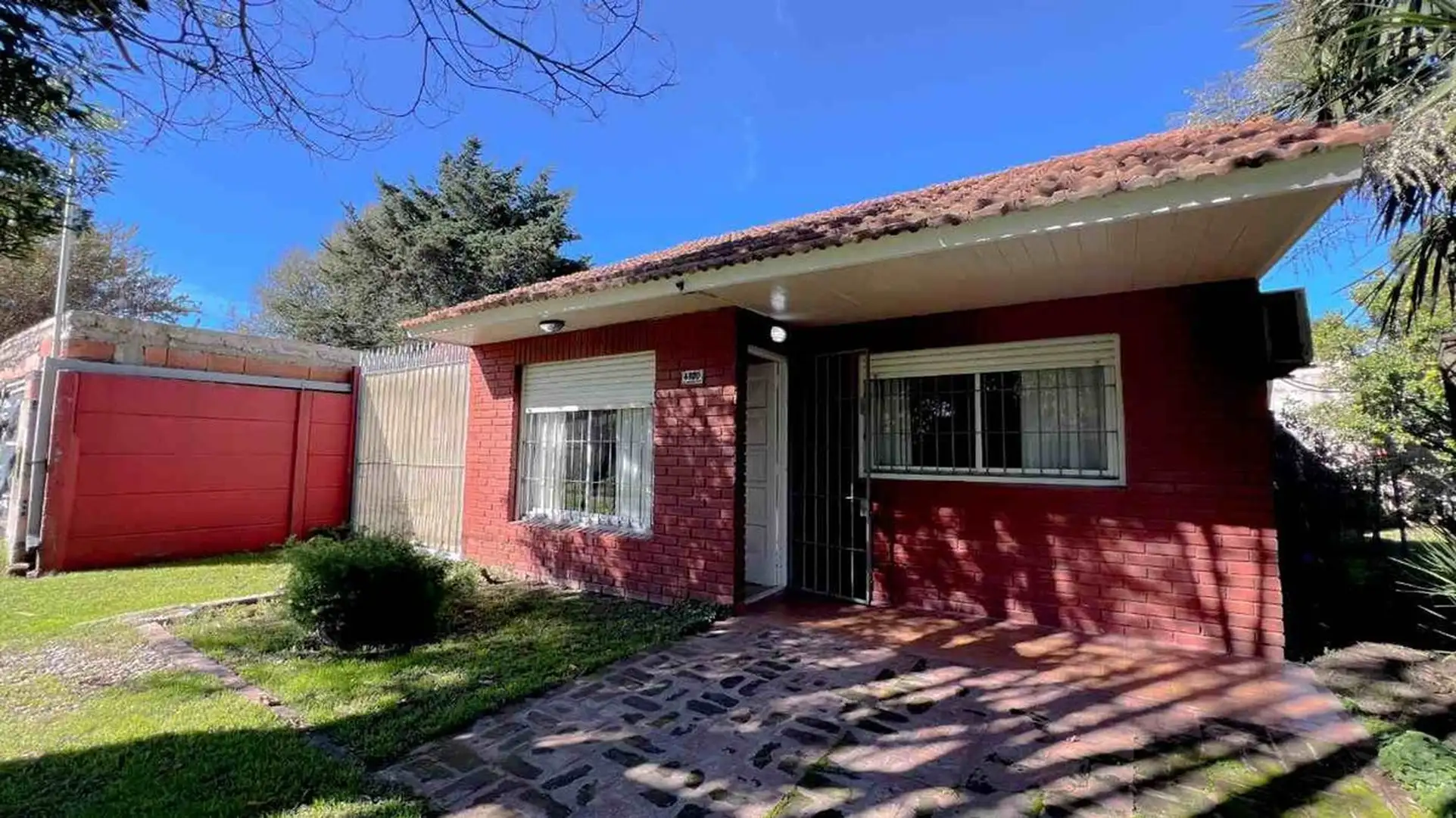 VENTA CASA 3 AMB. PARQUE PEÑA