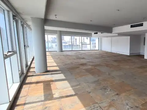 Oficina en Av. Córdoba esquina Uruguay 142  m2 y    51 de  terraza m2  a estrenar !!