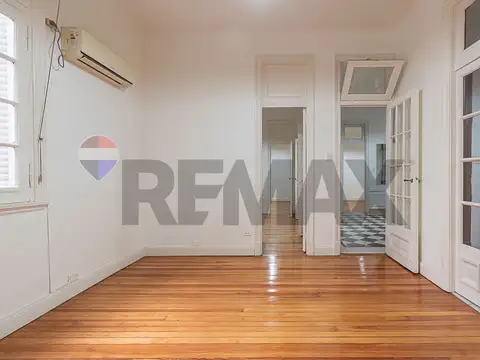 Depto Tipo Casa en Venta 50 años