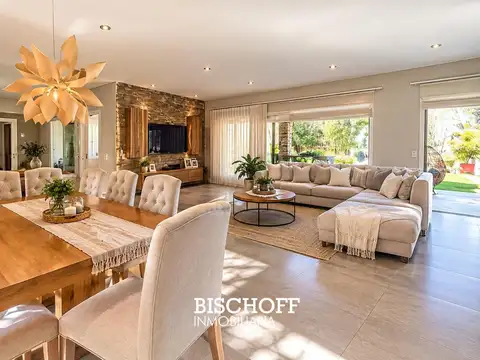 Casa en Alquiler Temporal en Pinamar, USD 350