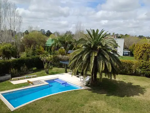 Casa en Alquiler en City Bell, USD 3.400