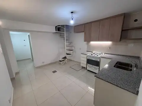 Depto Tipo Casa en Alquiler de 3 dormitorios