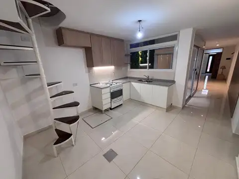 Depto.tipo casa de 4 ambientes en Alquiler en Palermo