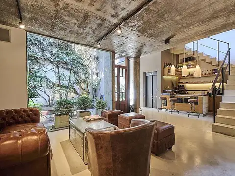 Casa 5 ambientes Tipo Loft Luminosa Reciclada Patio jardín Impecable en Palermo Soho