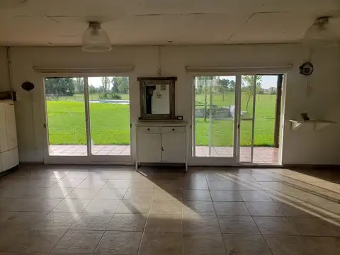 Casa en Alquiler con 1 cochera