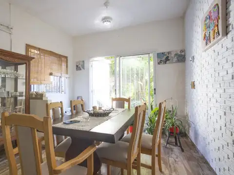 Venta casa con departamento