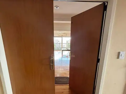Departamento en Venta con 2 cocheras