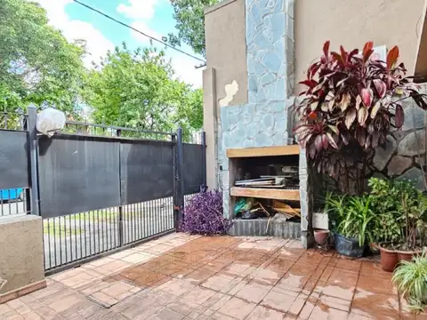 Depto Tipo Casa en Venta de 2 ambientes