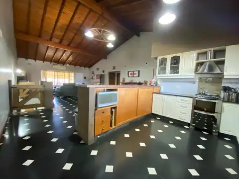 Casa en Venta en Ezpeleta Este, USD 156.000