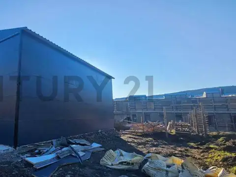 ALQUILER GALPON  SAN MARTIN DE LOS ANDES . A ESTRENAR