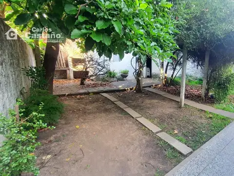 Casa 3 Amb. en Lote Propio, Ideal Mejoras, Ampliación o Duplex