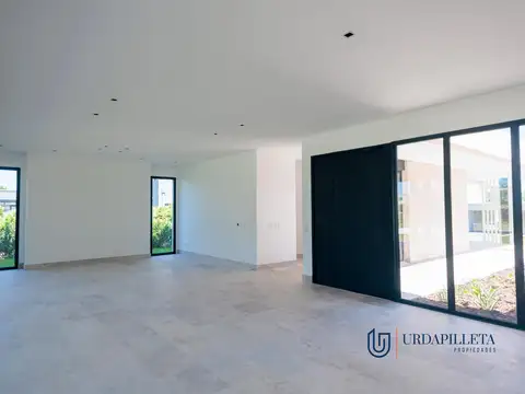 Casa en Alquiler de 4 dormitorios