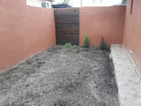 Depto Tipo Casa en Venta de 3 ambientes