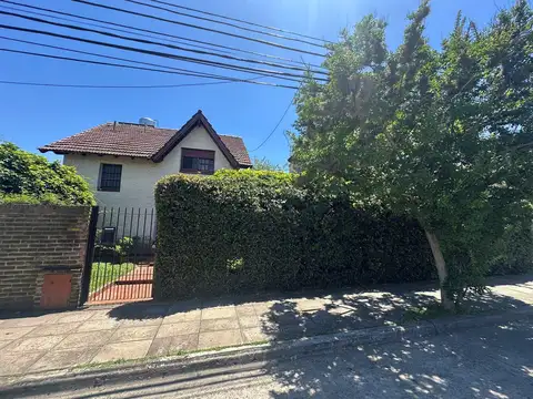 Casa Chalet  en Venta en Ciudad Jardin, Tres de Febrero, G.B.A. Zona Oeste