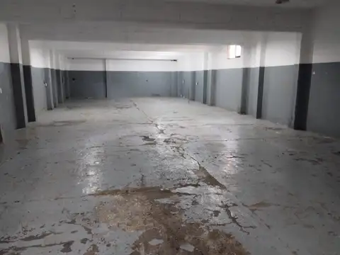 Alquiler Galpón en 2 plantas de 700 m2 cubiertos en Ciudadela
