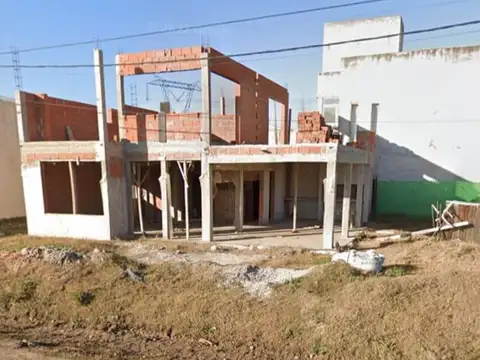 LOTE CON EDIFICACION EN VENTA ROLDAN