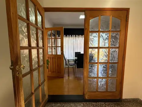 Casa en venta en Luis Guillon Apta a crédito