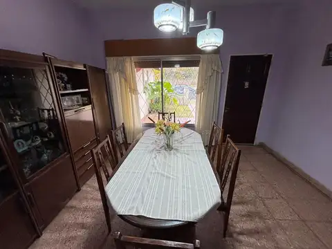 Casa en Venta con 1 cochera