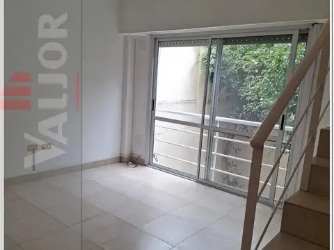 Depto Tipo Casa en Alquiler de 2 dormitorios