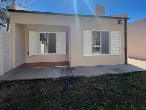 casa de 3 ambientes en venta en open door con patio