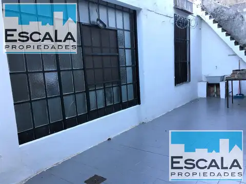 CASA INTERNA DE PASILLO CON PATIO EN VENTA