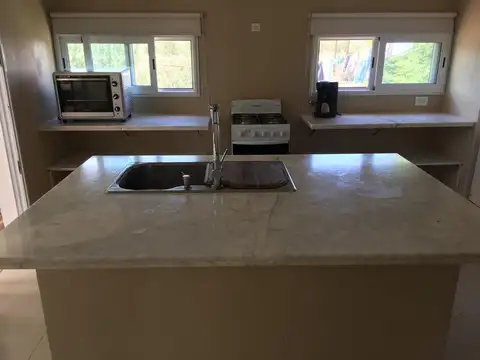 Casa 3 ambientes con 2 baños