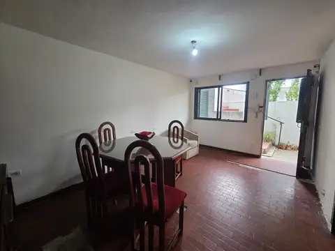 PH en Planta Baja con Patio | Calle 20 e/ 47 y 49 | Acepta Mascotas / Apto Profesional