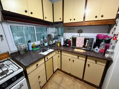 Casa 3 ambientes con 1 baño