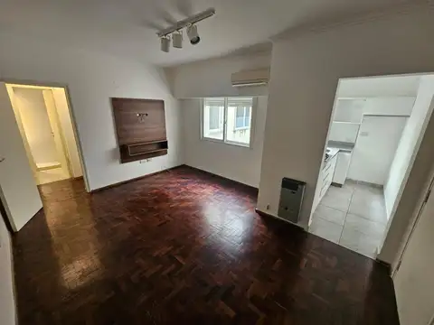 Jujuy 1531 , Piso 01