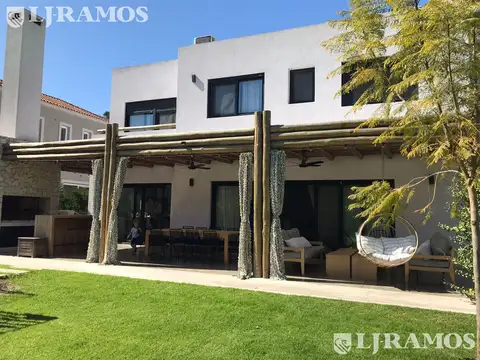 Casa en Alquiler Temporal en Santa Rita, San Isidro
